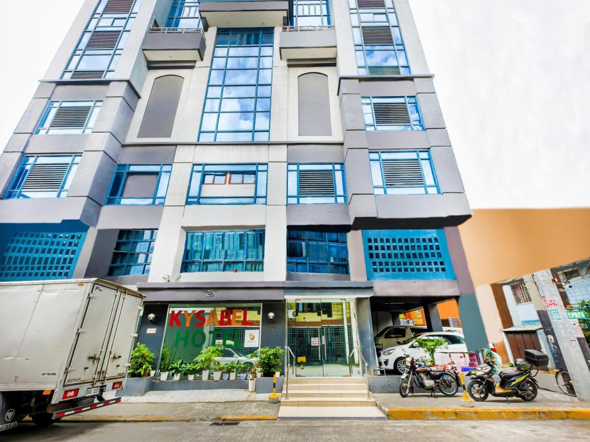Vaccinated Staff - Oyo 837 Kysabel Hotel Paco 외부 사진