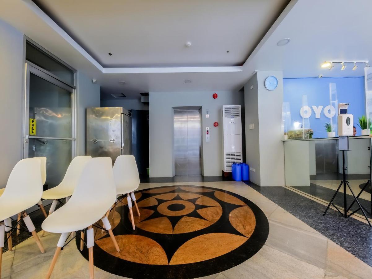 Vaccinated Staff - Oyo 837 Kysabel Hotel Paco 외부 사진