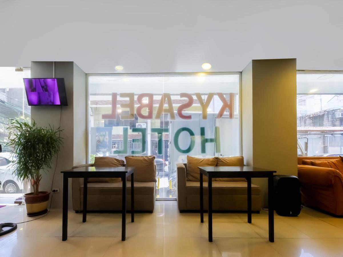 Vaccinated Staff - Oyo 837 Kysabel Hotel Paco 외부 사진