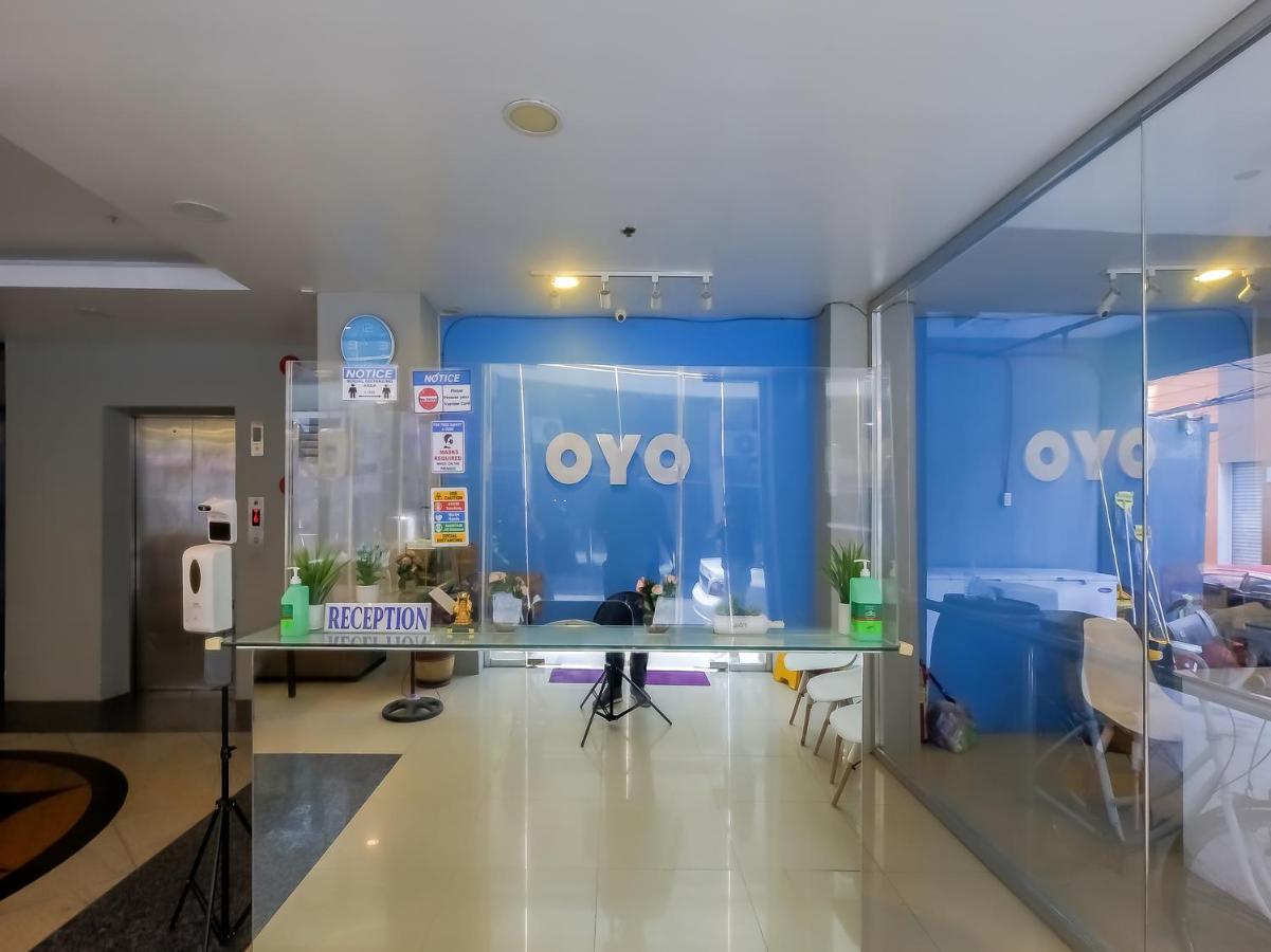 Vaccinated Staff - Oyo 837 Kysabel Hotel Paco 외부 사진
